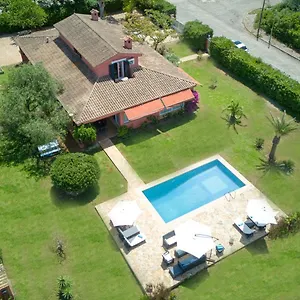 villa-kentia-charming-and-stylish-country-house-close-to-palma.allmallorcahotels.com/